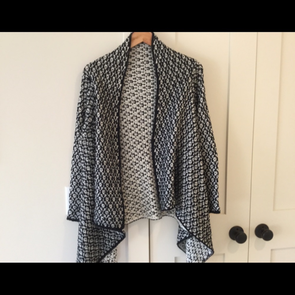 Cliche' Couture Open Front Cardigan Size M